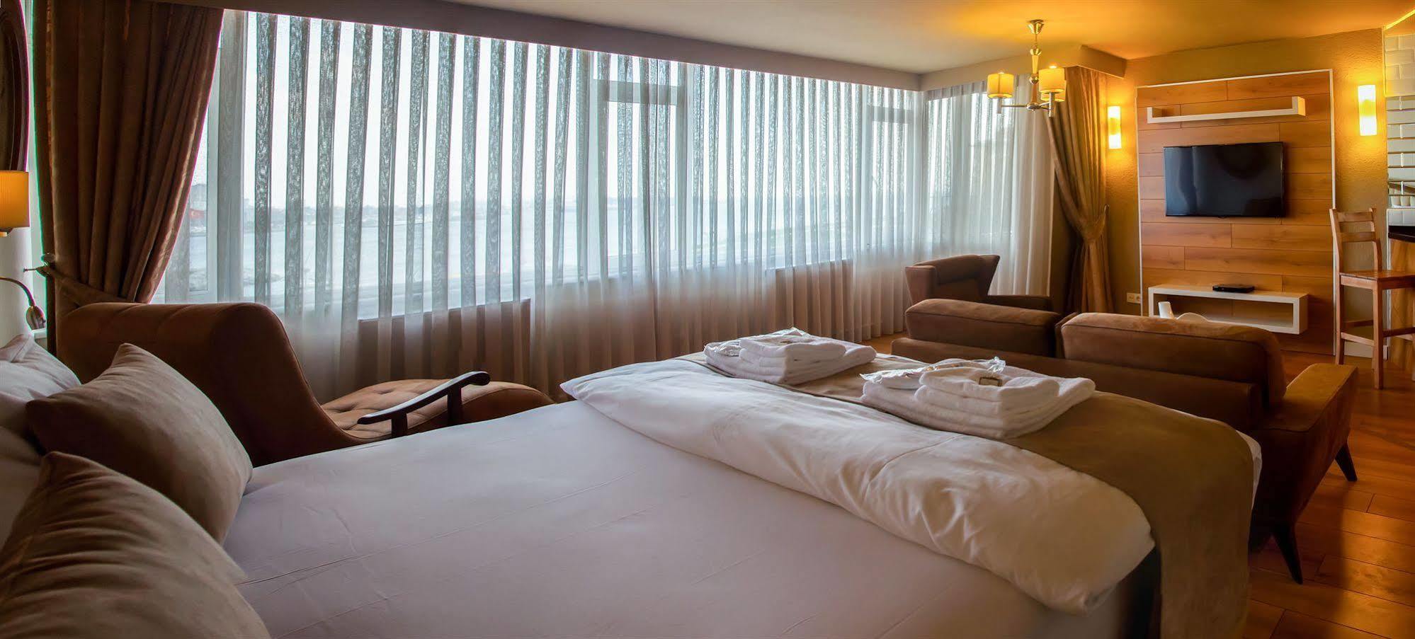 Melek Hotels Moda Истанбул Екстериор снимка
